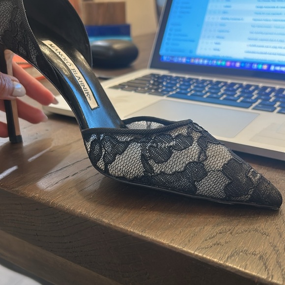 Manolo Blahnik - Picture 7 of 7